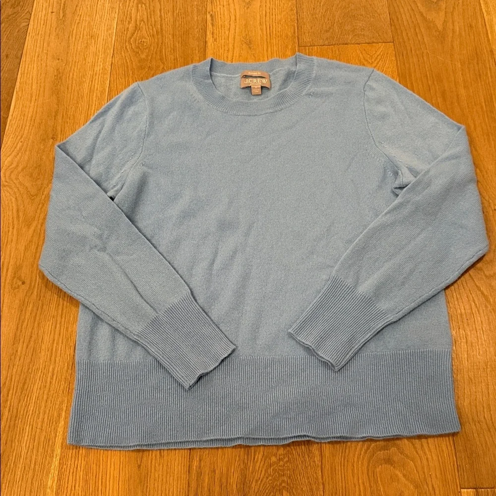 J. Crew Classic Fit Cashmere Crewneck Sweater M - Picture 6 of 9